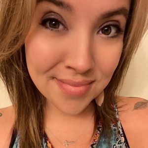 Meet your Posher, Andrea